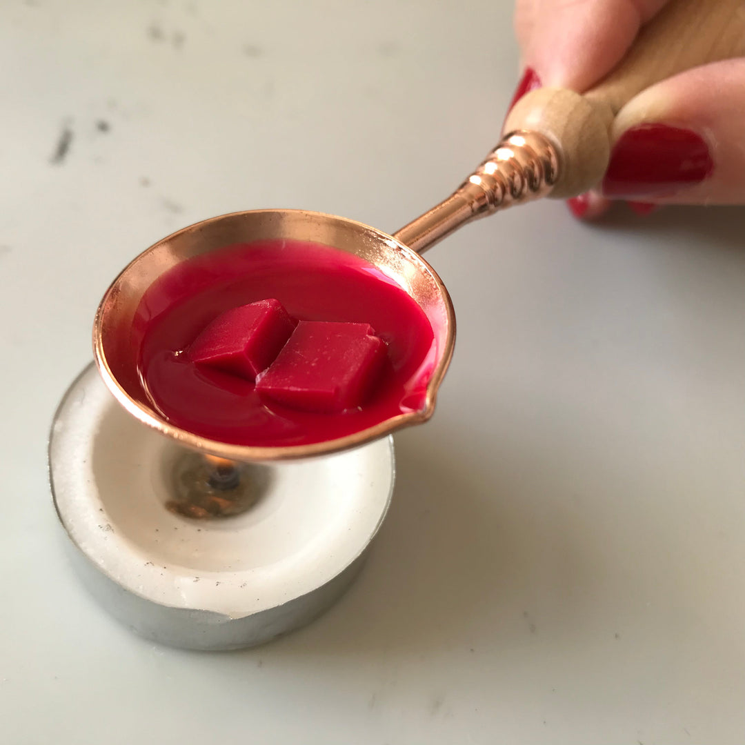 Sealing Wax Beads Traditional Red - Atelier - Cera  Sealing Wax Beads Traditional Red Atelier - Cera  Sealing Wax Beads Traditional Red